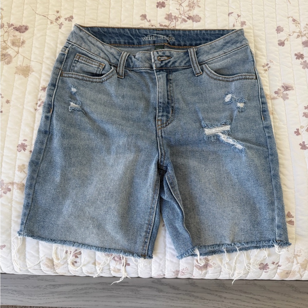 wild fable faded light blue distressed denim shorts
